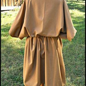 Roman Tunic - Simple – Inseams with sewing machine, visible seams with hand - Wool - Bockscher Handwerksladen